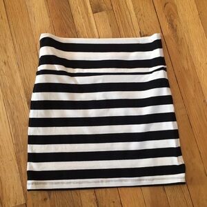 Charlotte Russe Black & White Mini Skirt Sz S